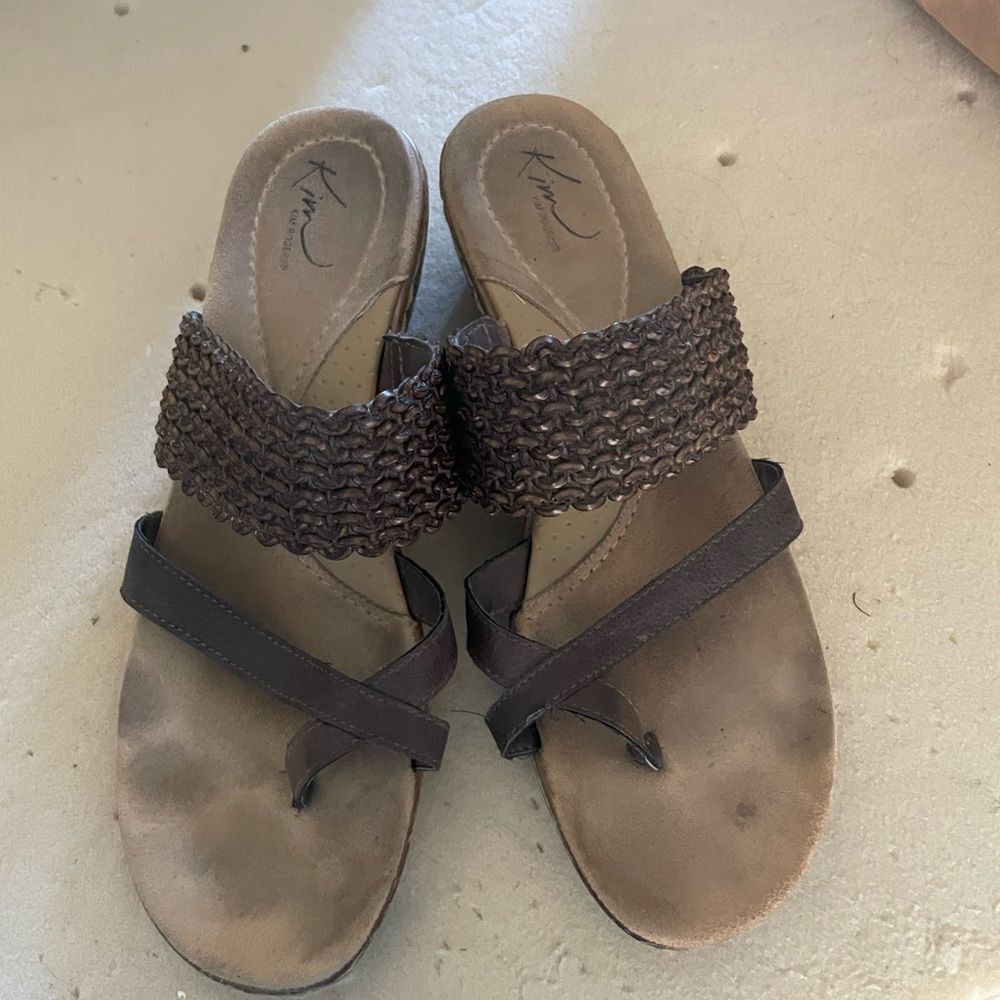 Kim Rogers size 8 Women Sandals great condition see pics